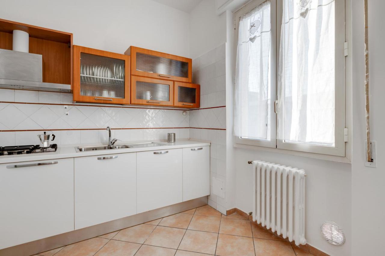 Lulli Cozy Apartment With Balcony Florence Ngoại thất bức ảnh